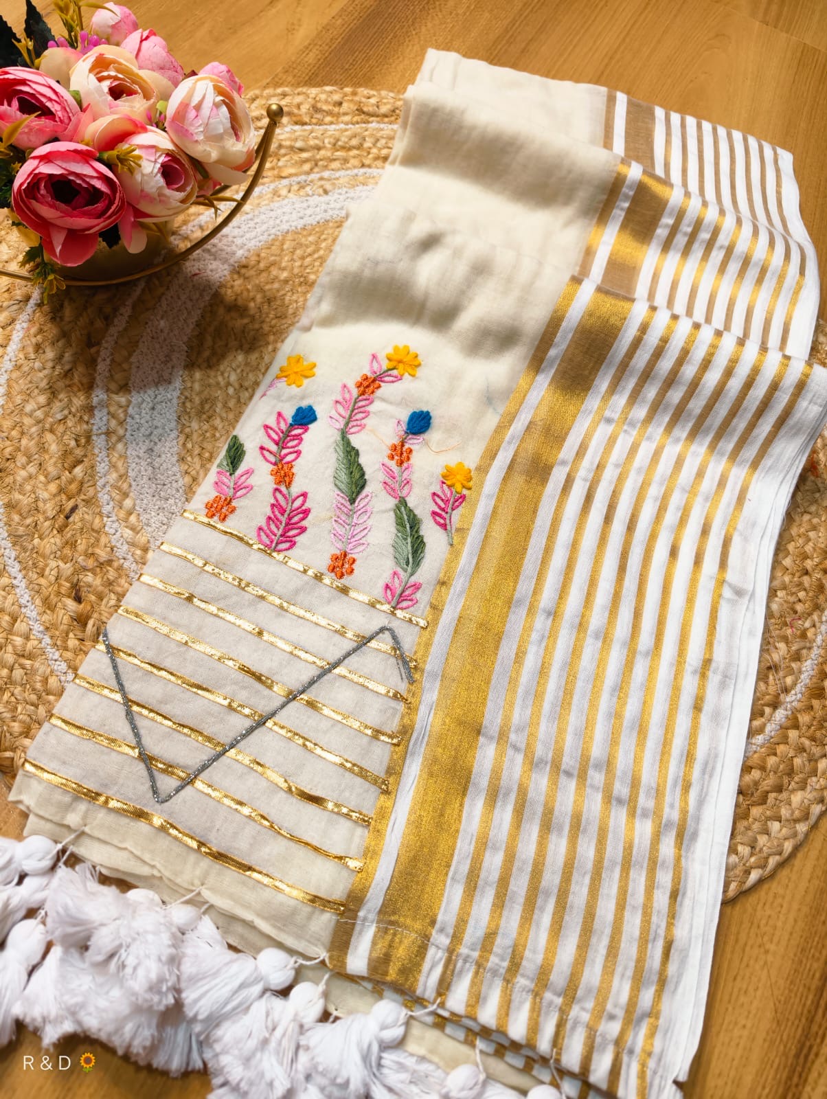 Karthika - Pure Mul Mul Handwoven Saree