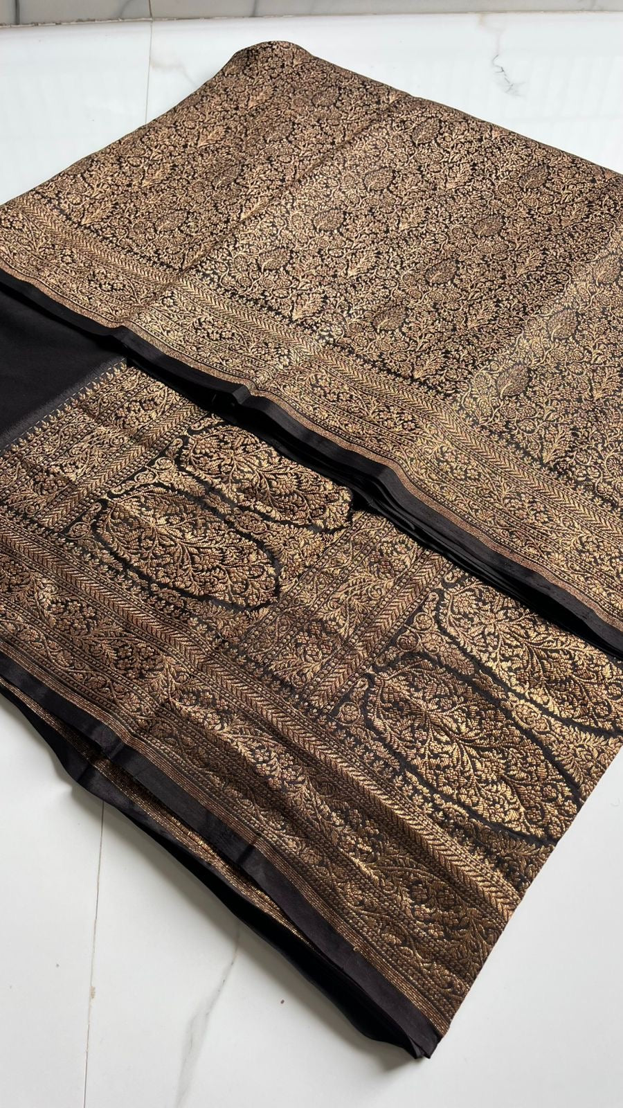 Shamisha - Pure Crepe Chiffon Silk Saree