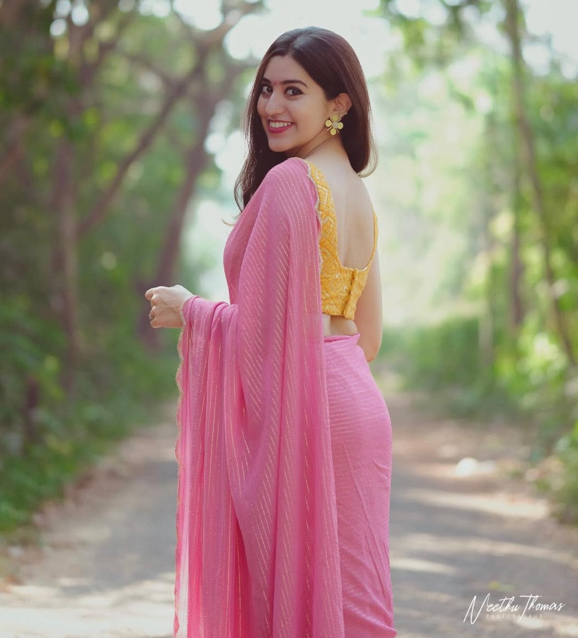 Liz - Premium Georgette Saree  with Contrast Yellow Blouse