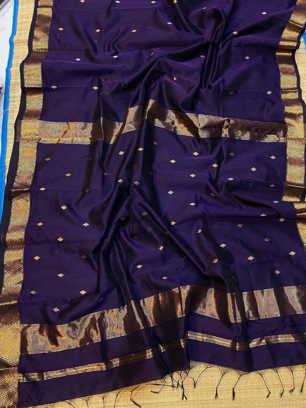 Nayanthara - Maheshwari Silk Saree with Golden Zari Border