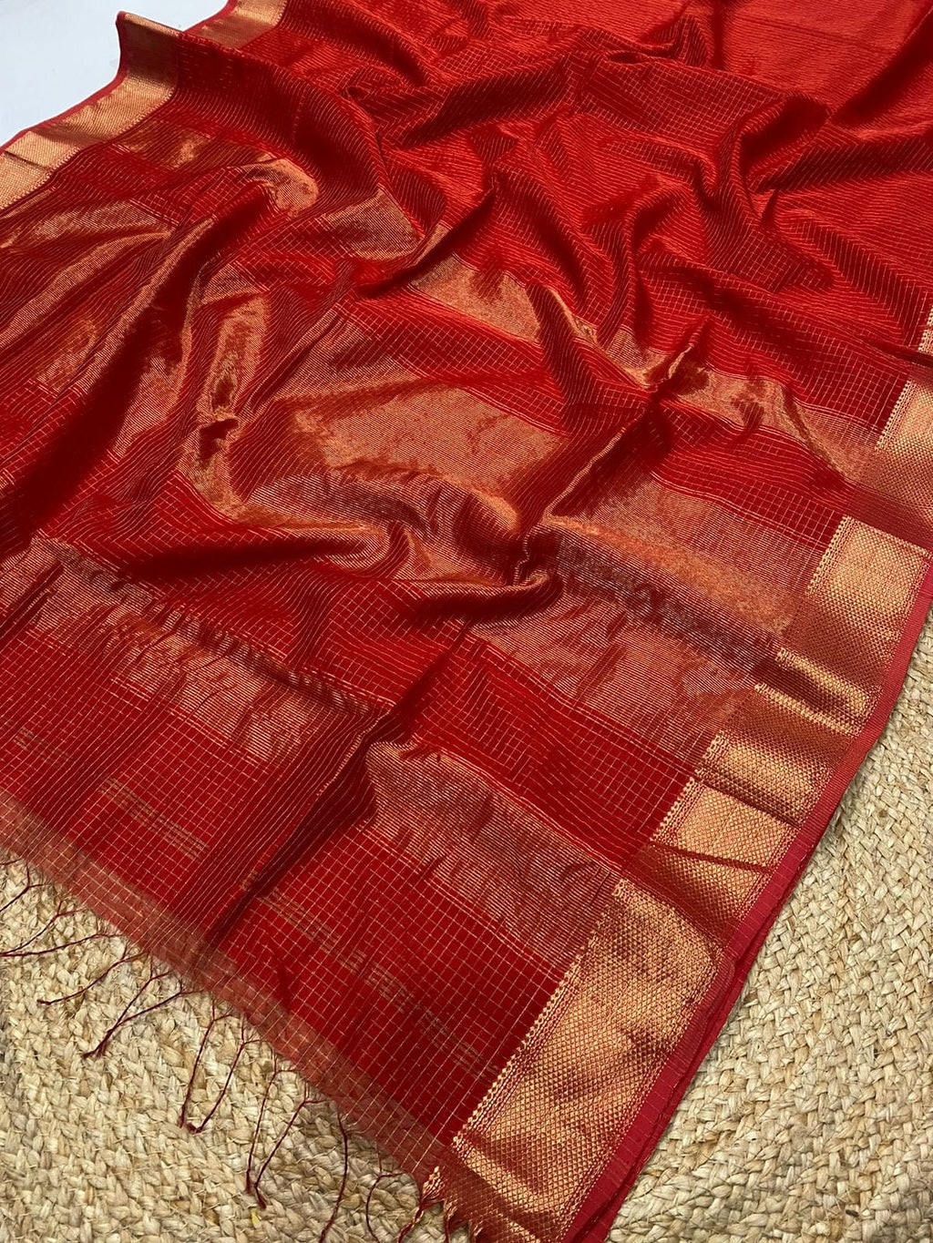 Leela - Maheshwari Silk-Cotton Saree – with zari checks
