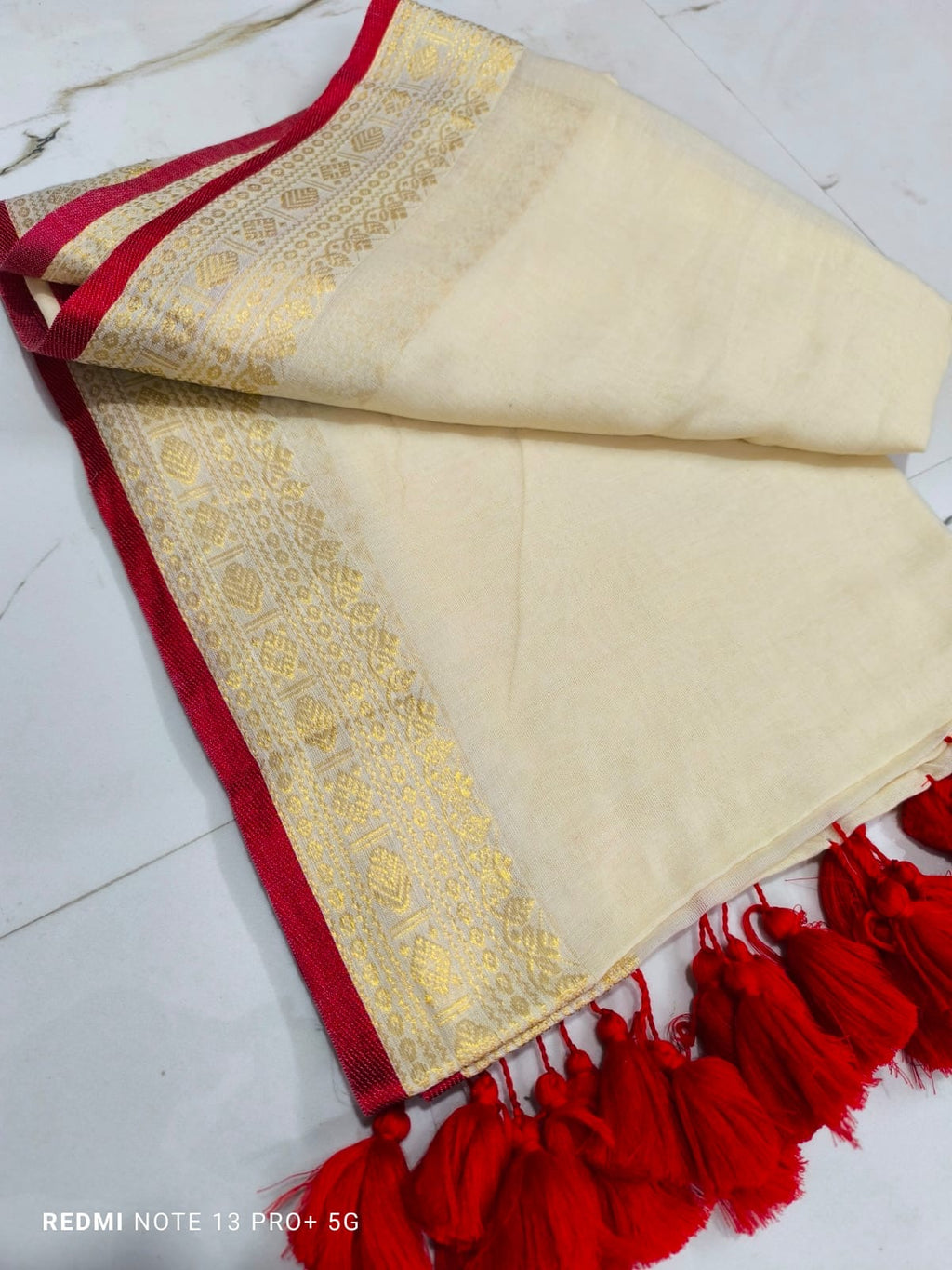 Minakshi - 120 Mul Mul Handloom Cotton Saree