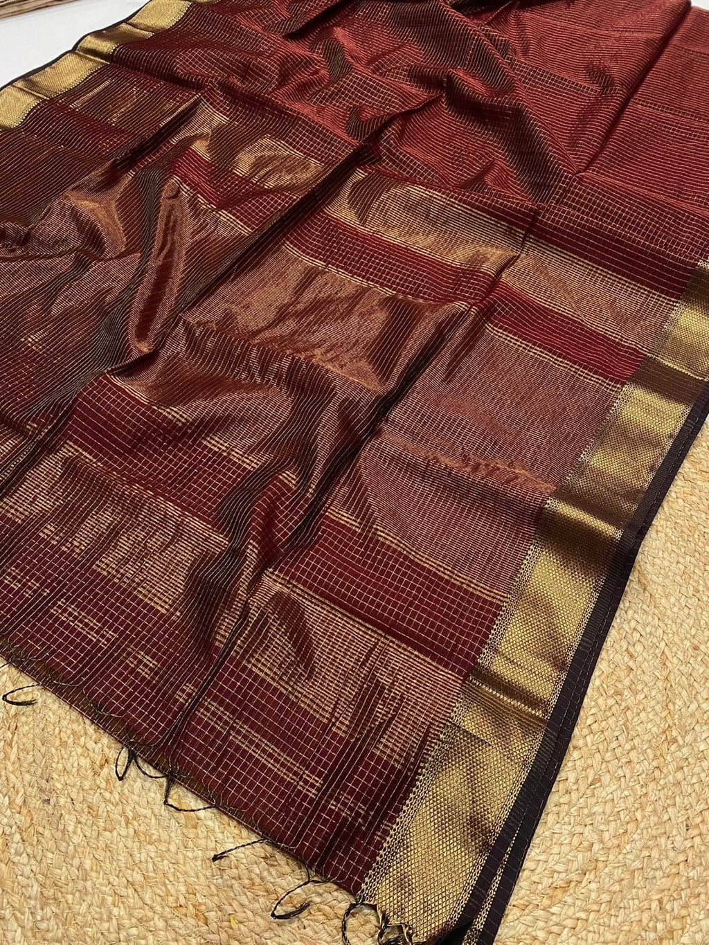 Leela - Maheshwari Silk-Cotton Saree – with zari checks