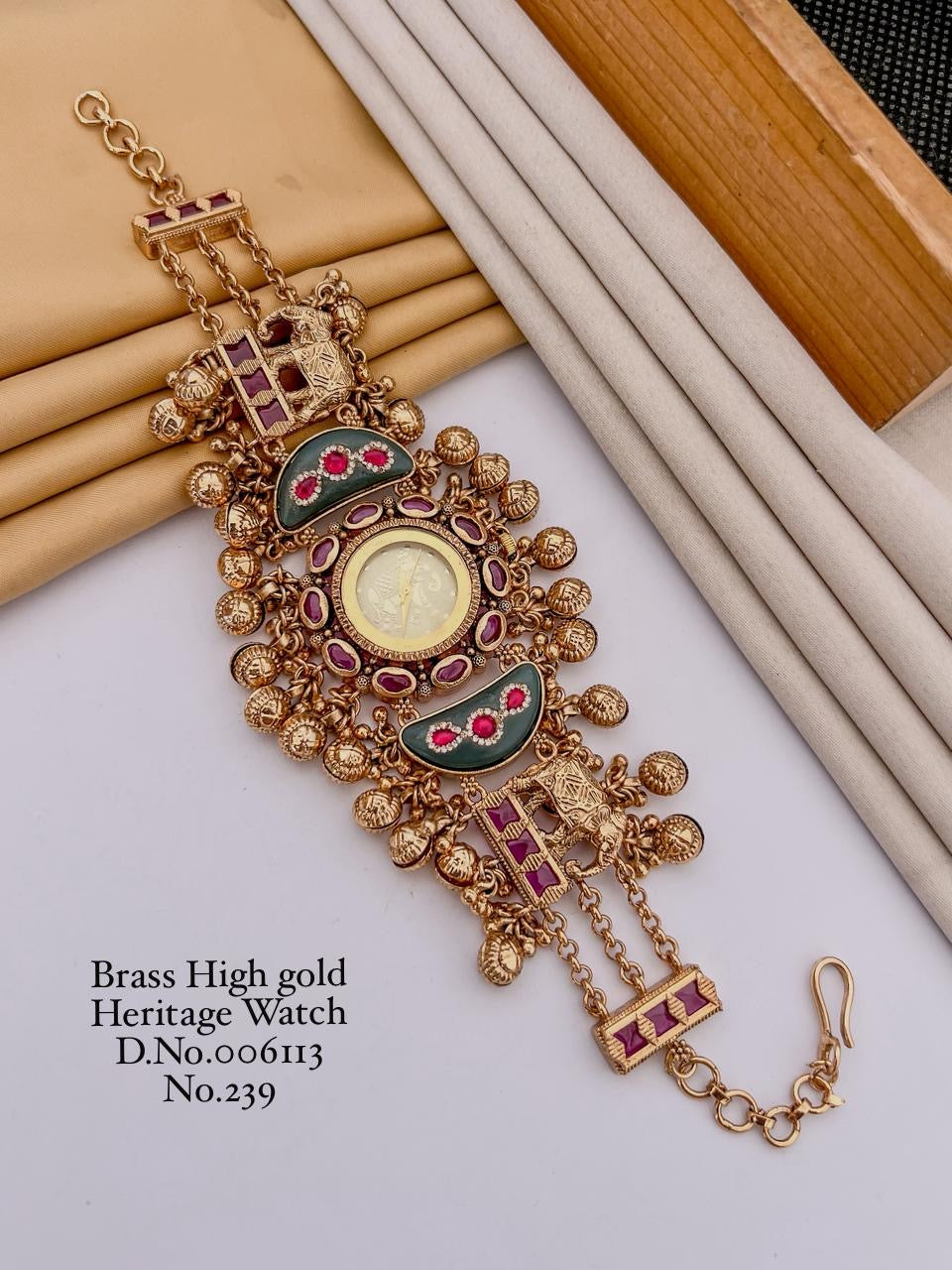 ZP7-Gold Traditional watch
