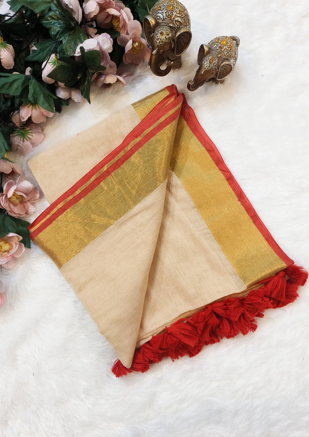 Sumam - 120 Mul Mul Handloom Cotton Saree