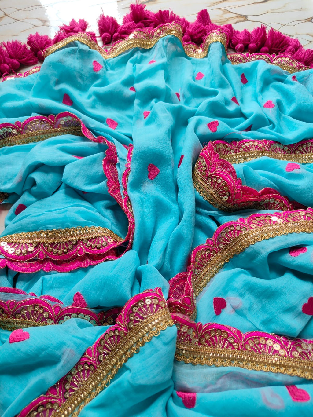 Mouni - Mul Cotton Hand Embroidered Saree with Lace Border