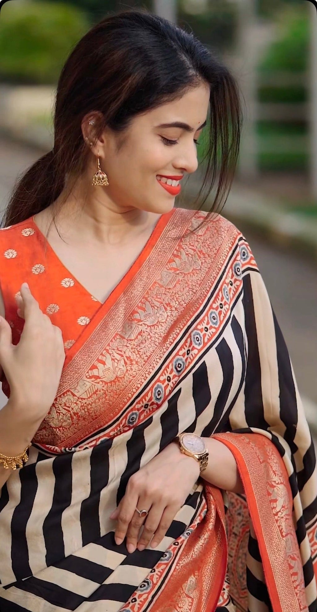 Aami - Pure Dola Silk weaving Saree