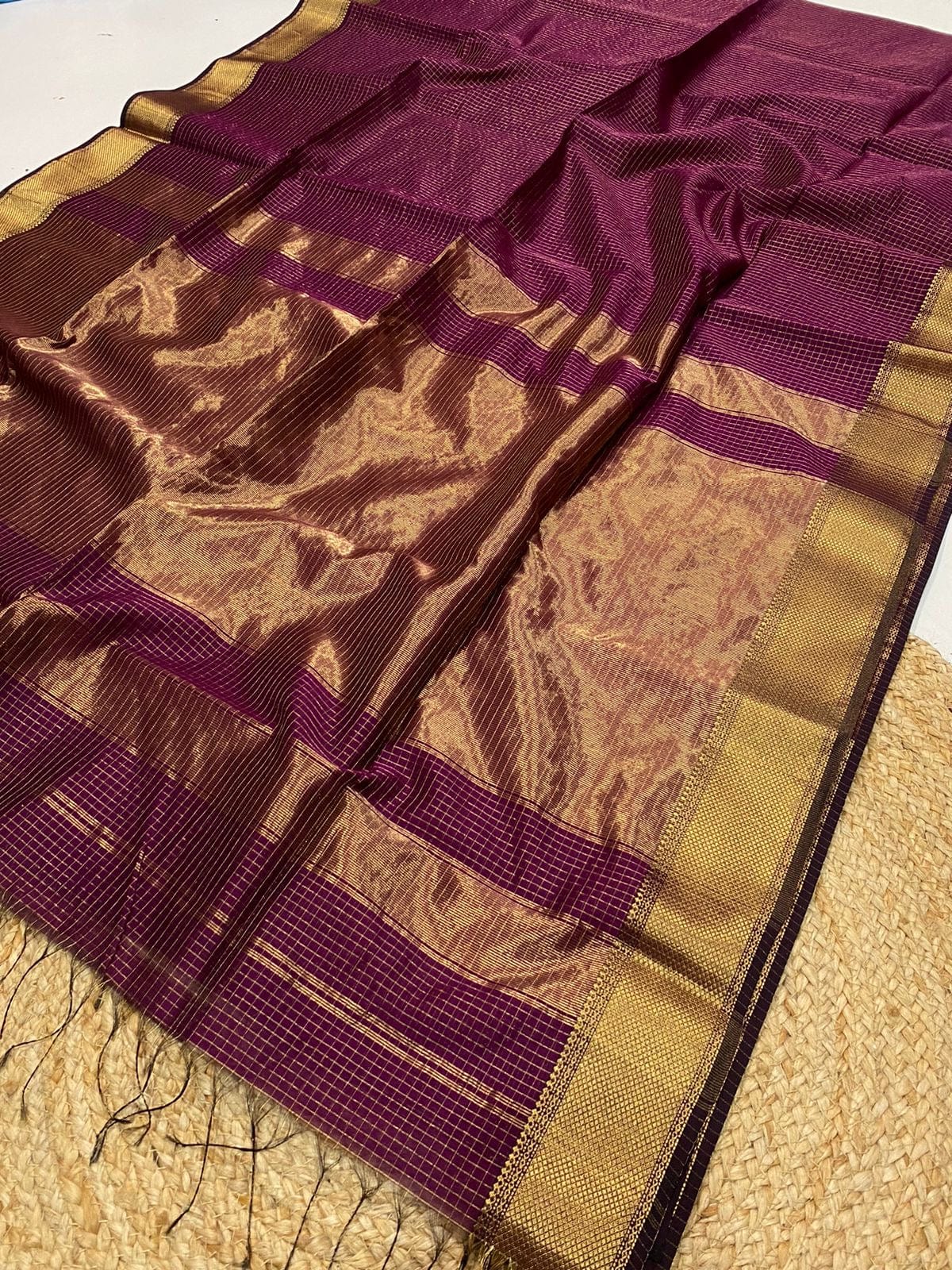 Leela - Maheshwari Silk-Cotton Saree – with zari checks