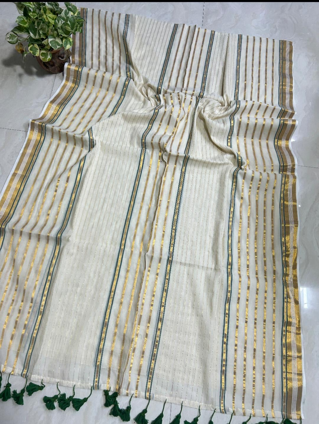 Parvathy - Handwoven Handloom Soft Cotton Saree