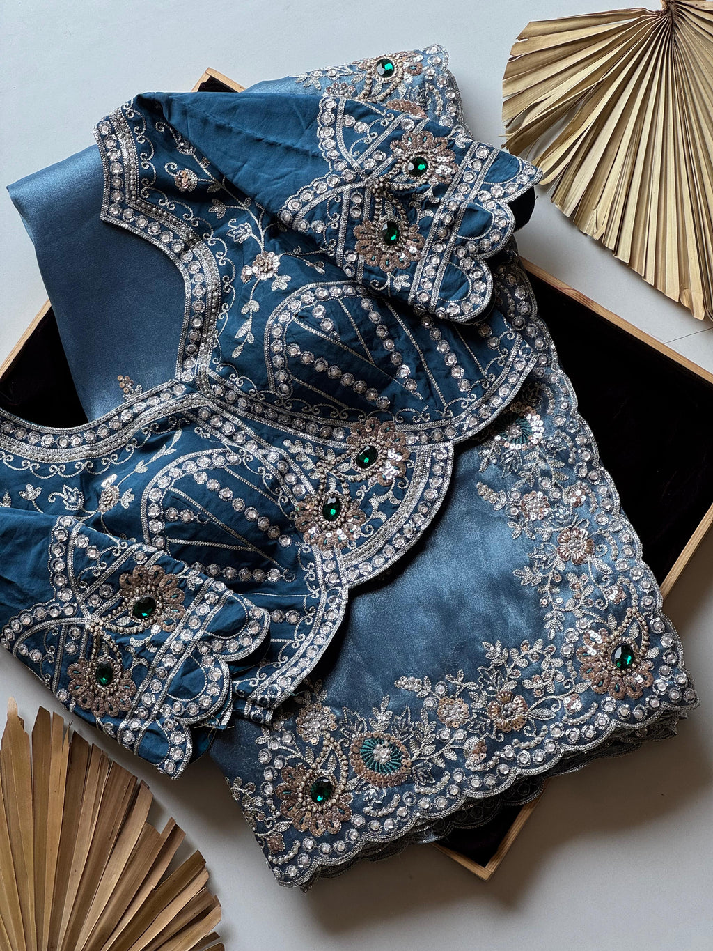 Ravisha - Designer Tissue Handwork Saree