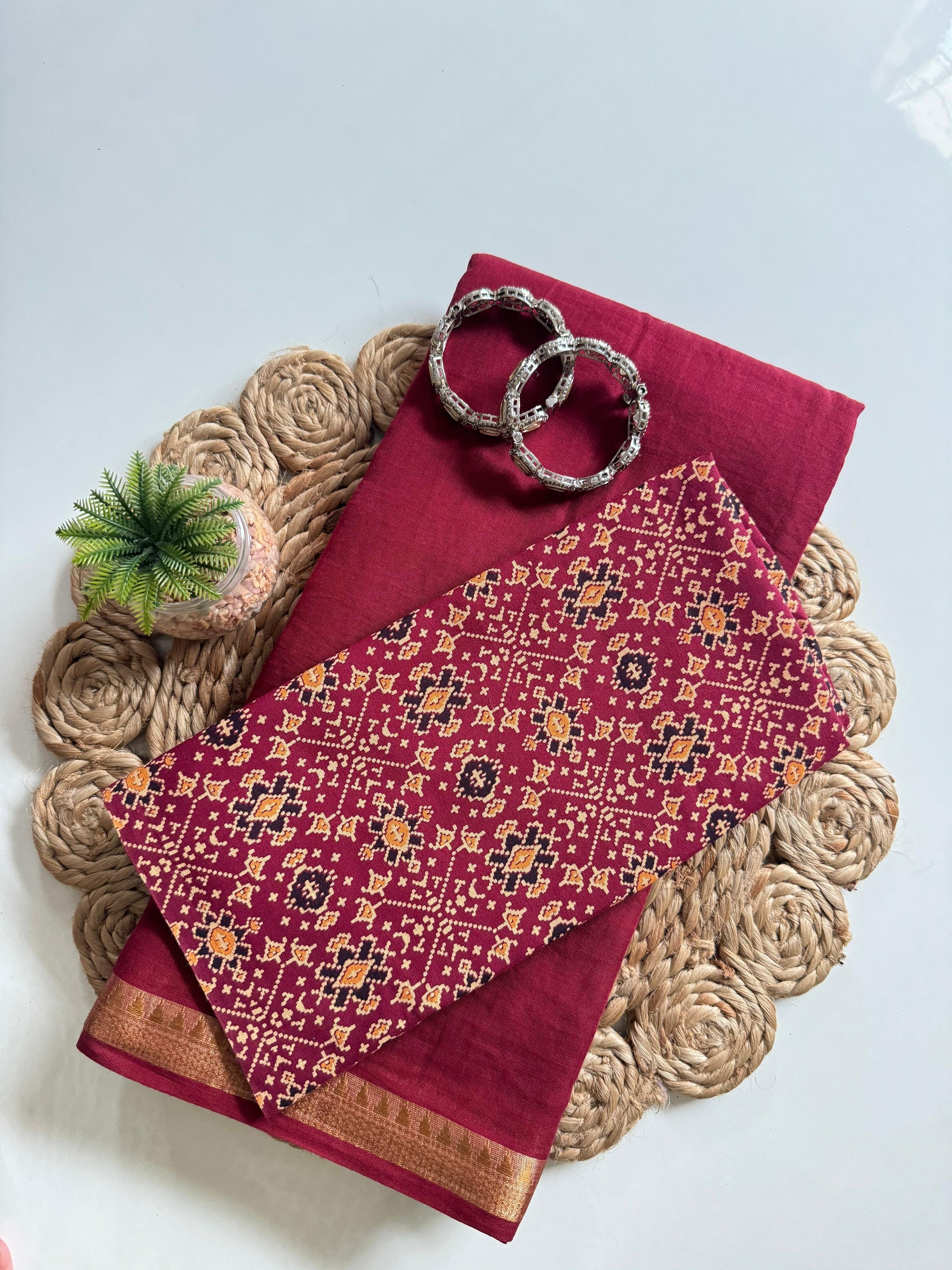 Navami Mul Cotton Saree – Resham Weaving Border with Tassels