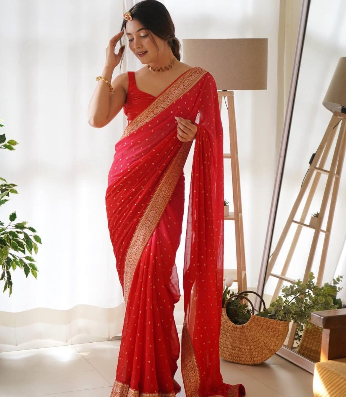 Arti - Dual Tone Georgette Saree with Golden Zari Border
