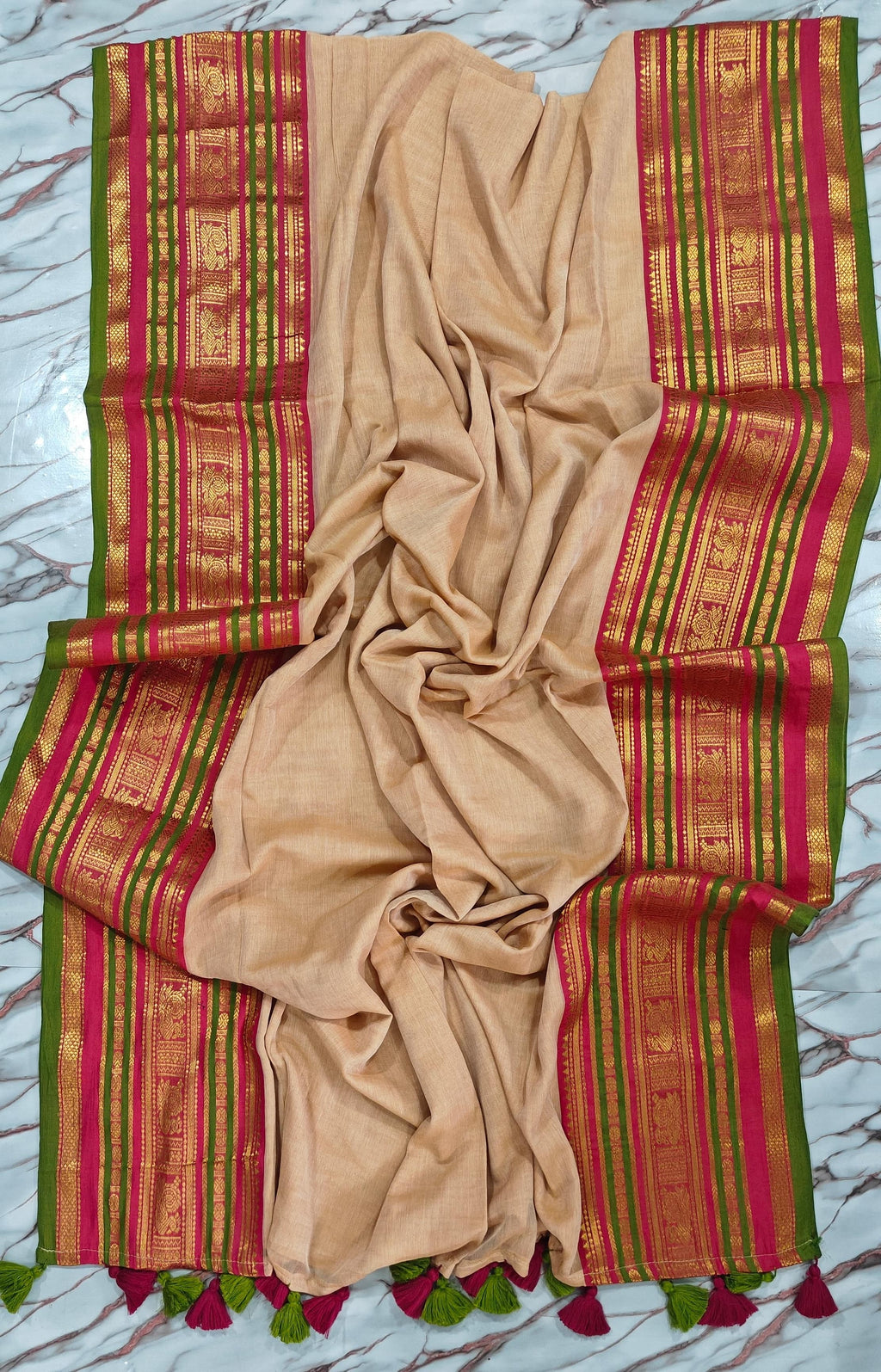 Sunisha - 120 Mul Mul Cotton Saree