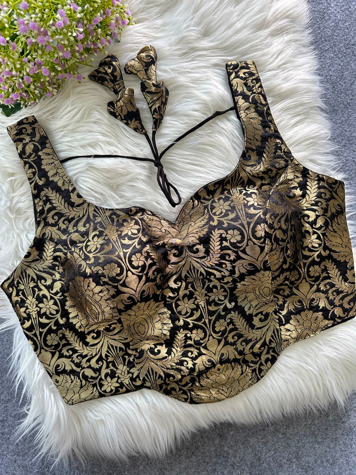 Dilbur - Banarasi silk Padded Corset Blouse