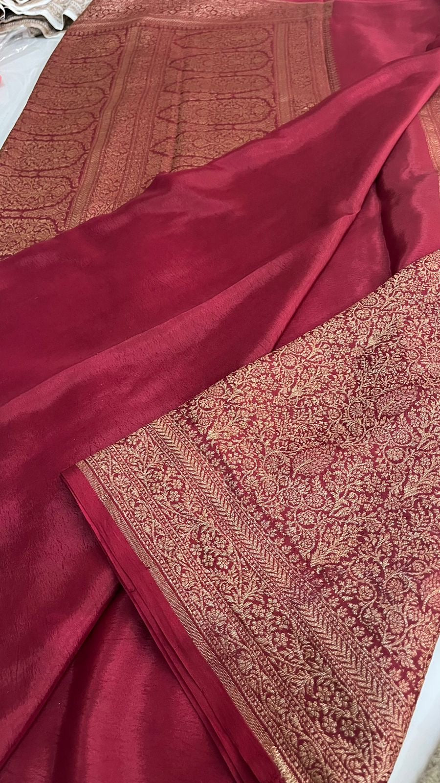 Kaavya - Pure Crepe Chiffon Silk Saree