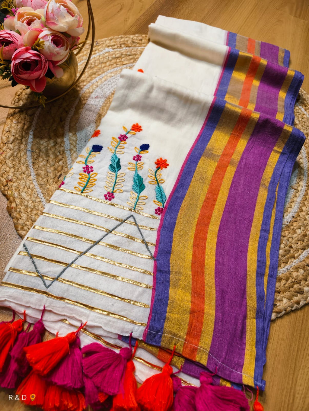Karthika - Pure Mul Mul Handwoven Saree