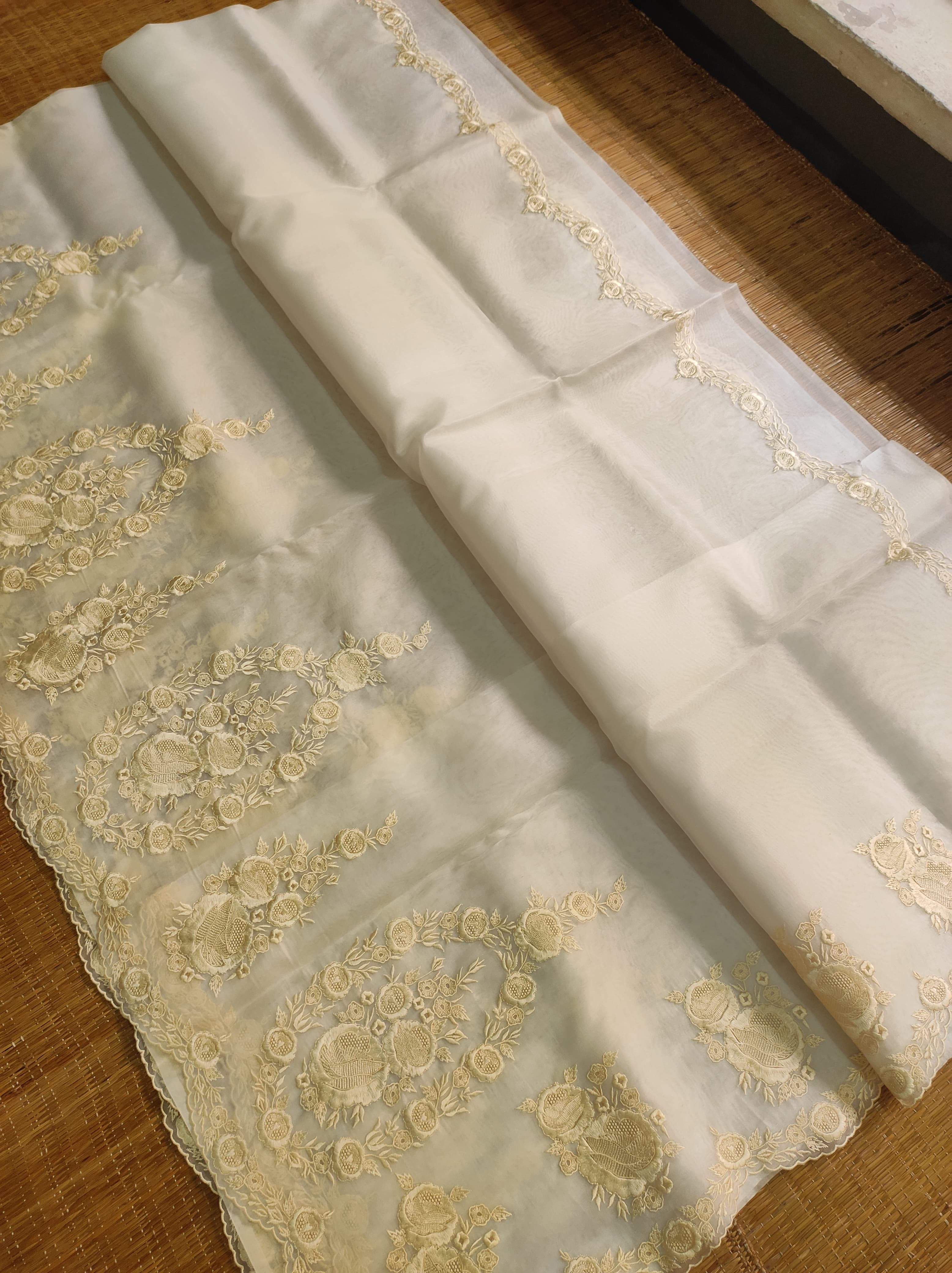 Amira - Pure Organza Silk Plain Saree with Special Tassels