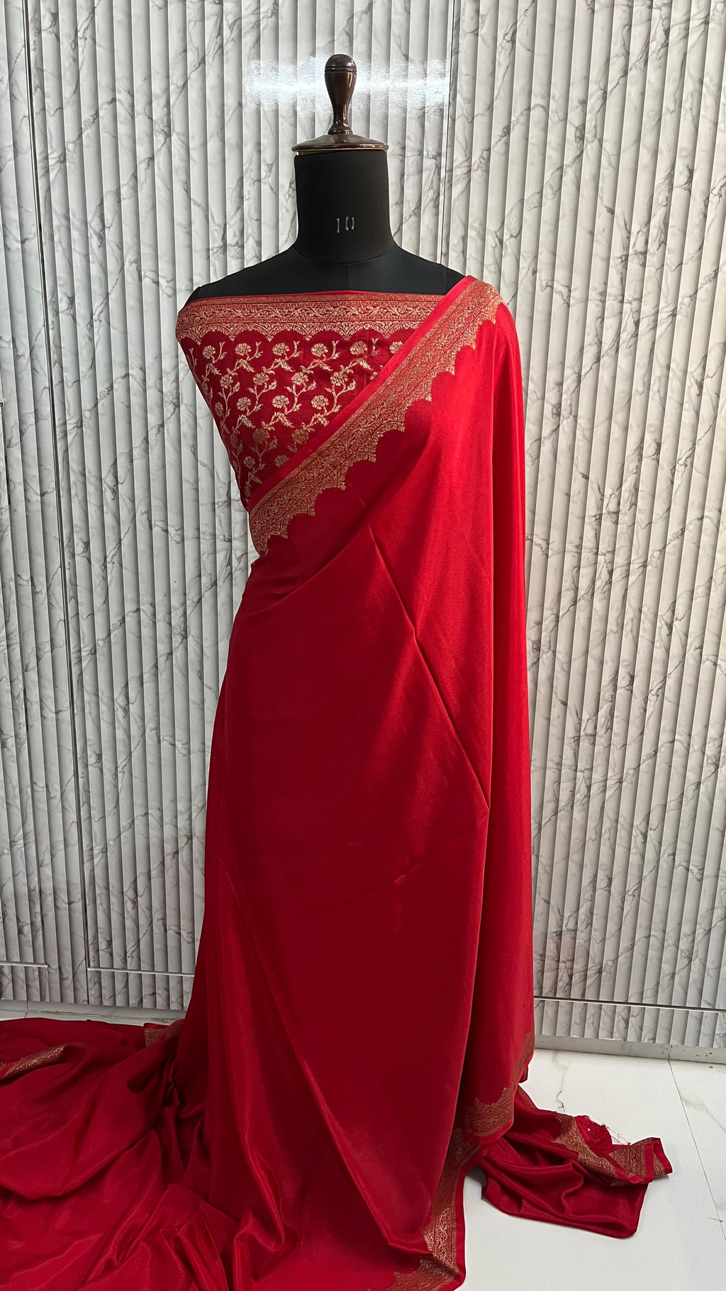 Paru-Pure Khaddi Crepe Chiffon Saree