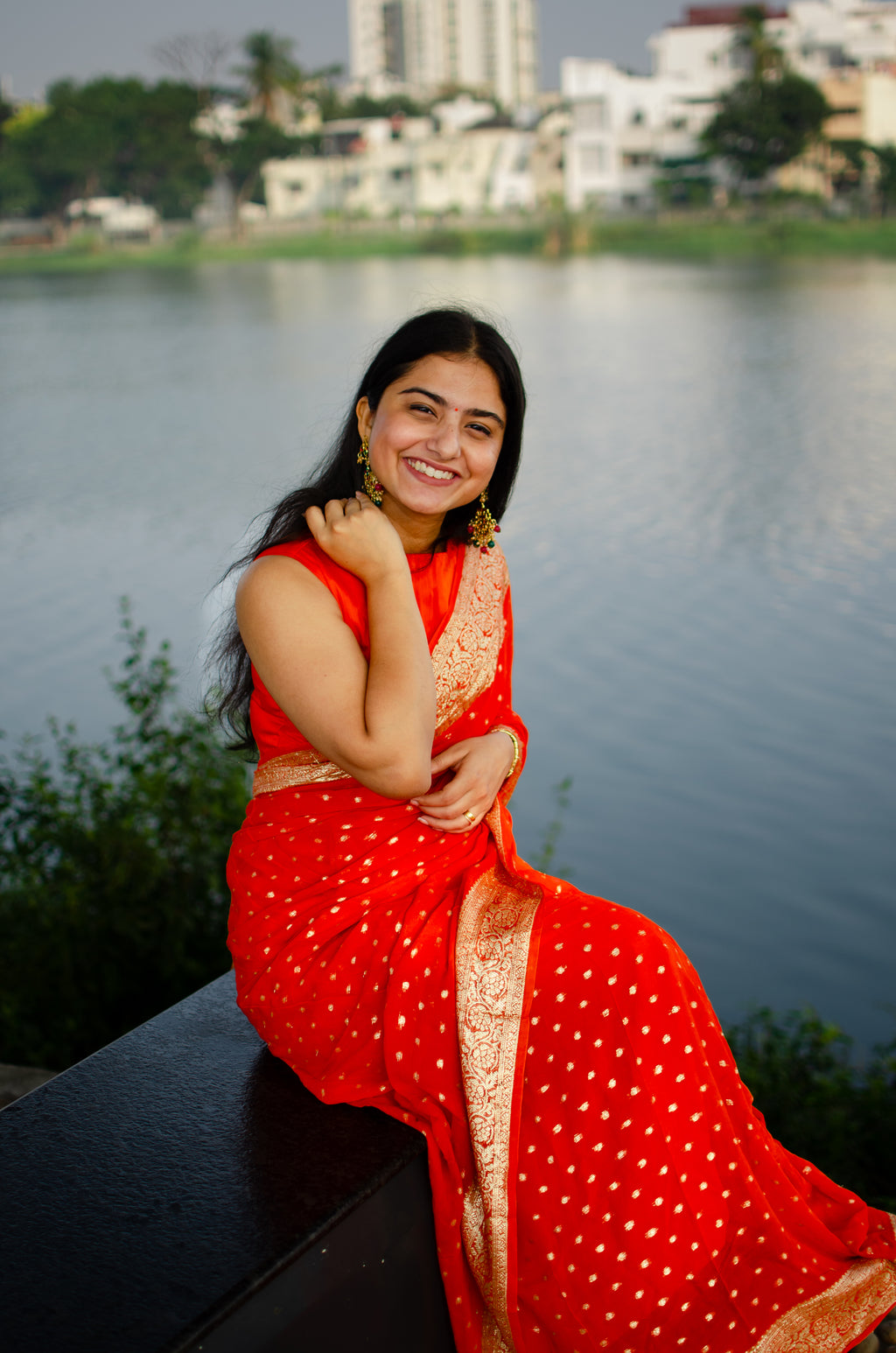 Liya - Georgette saree with gold butties