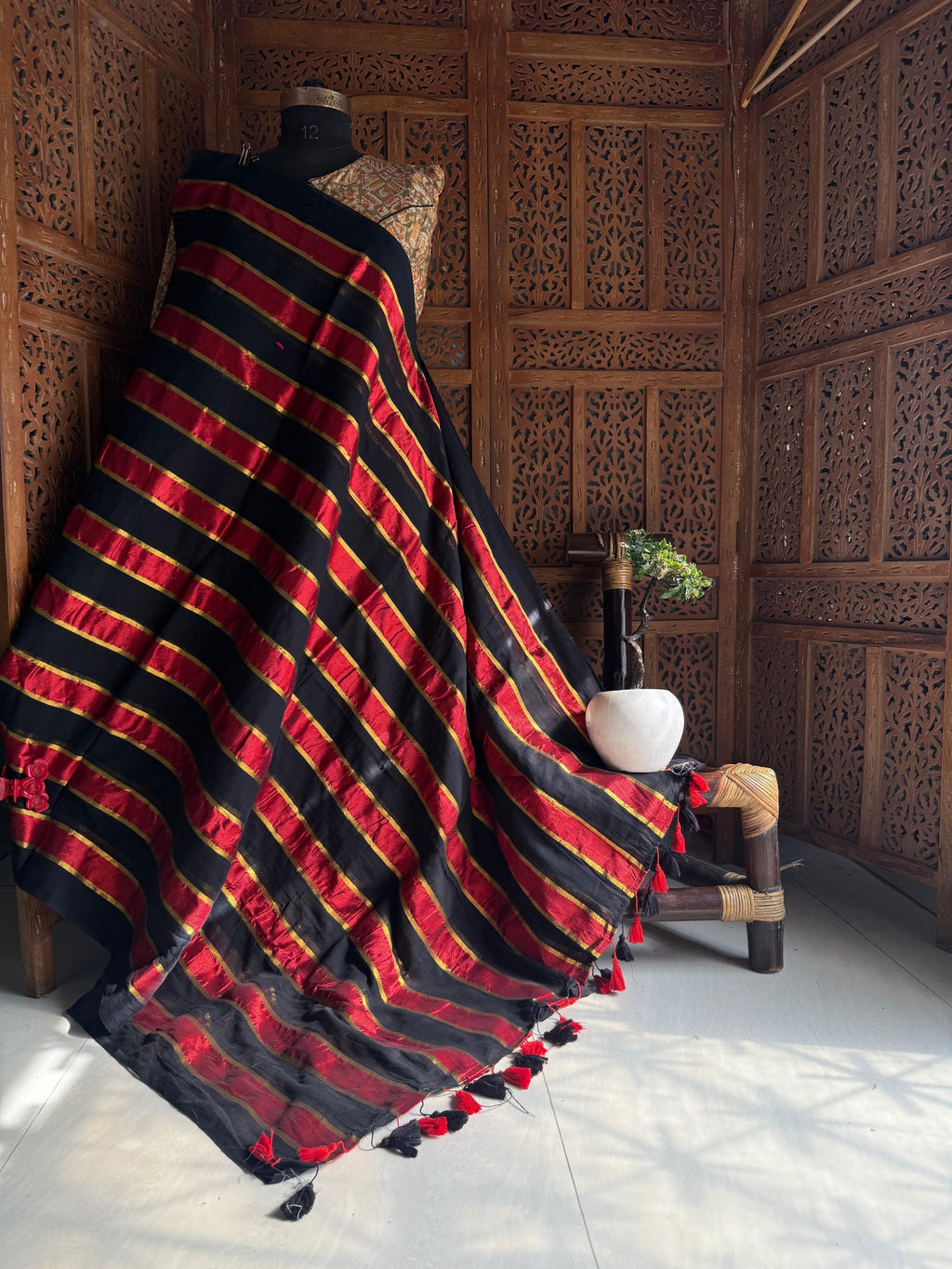 Yuvita - Pure Mulmul Soft Saree