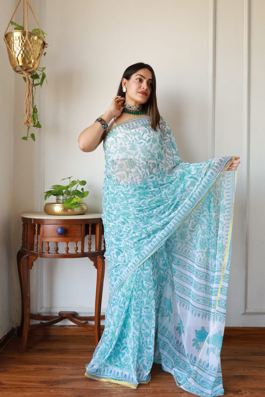 Garima - Flowy Chiffon saree