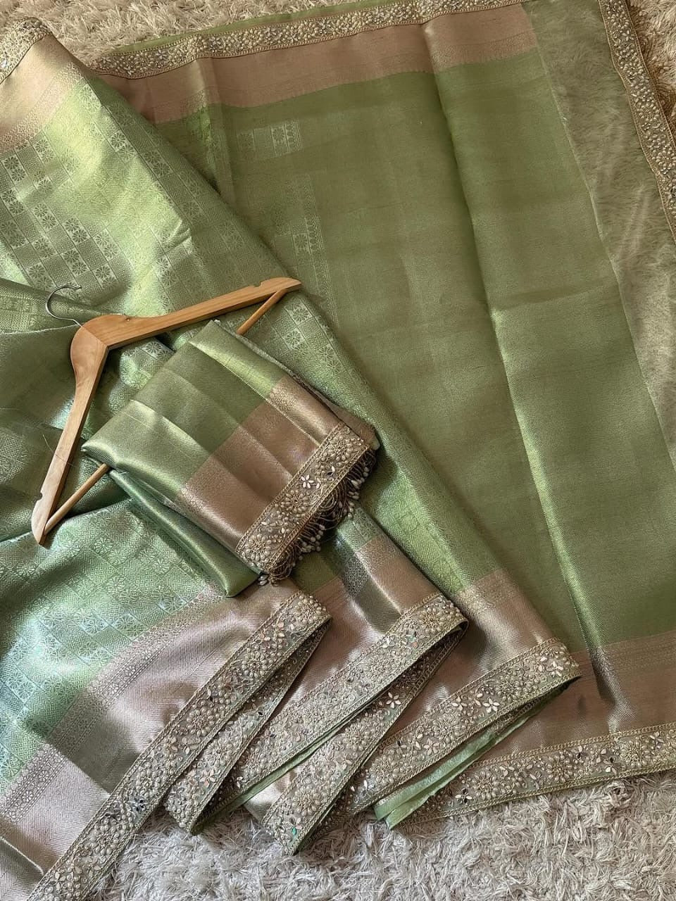 Reshmi - Banarasee Kanchi Tissue Silk Saree