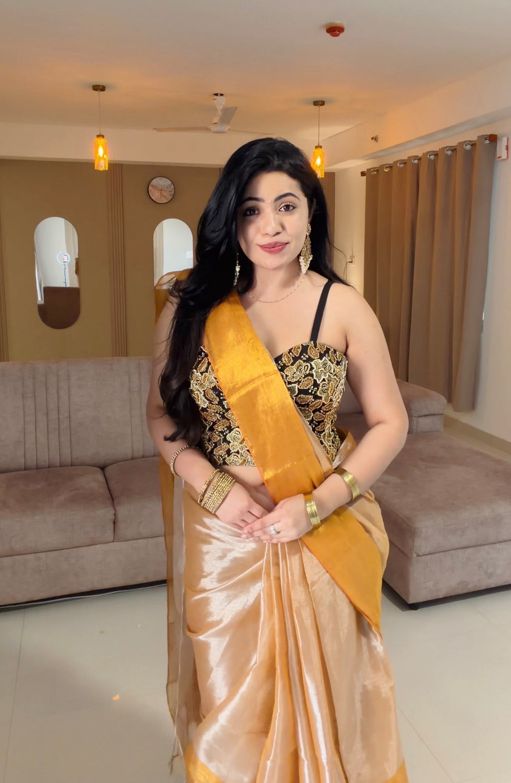 Tritva - Handloom Tissue Silk Saree