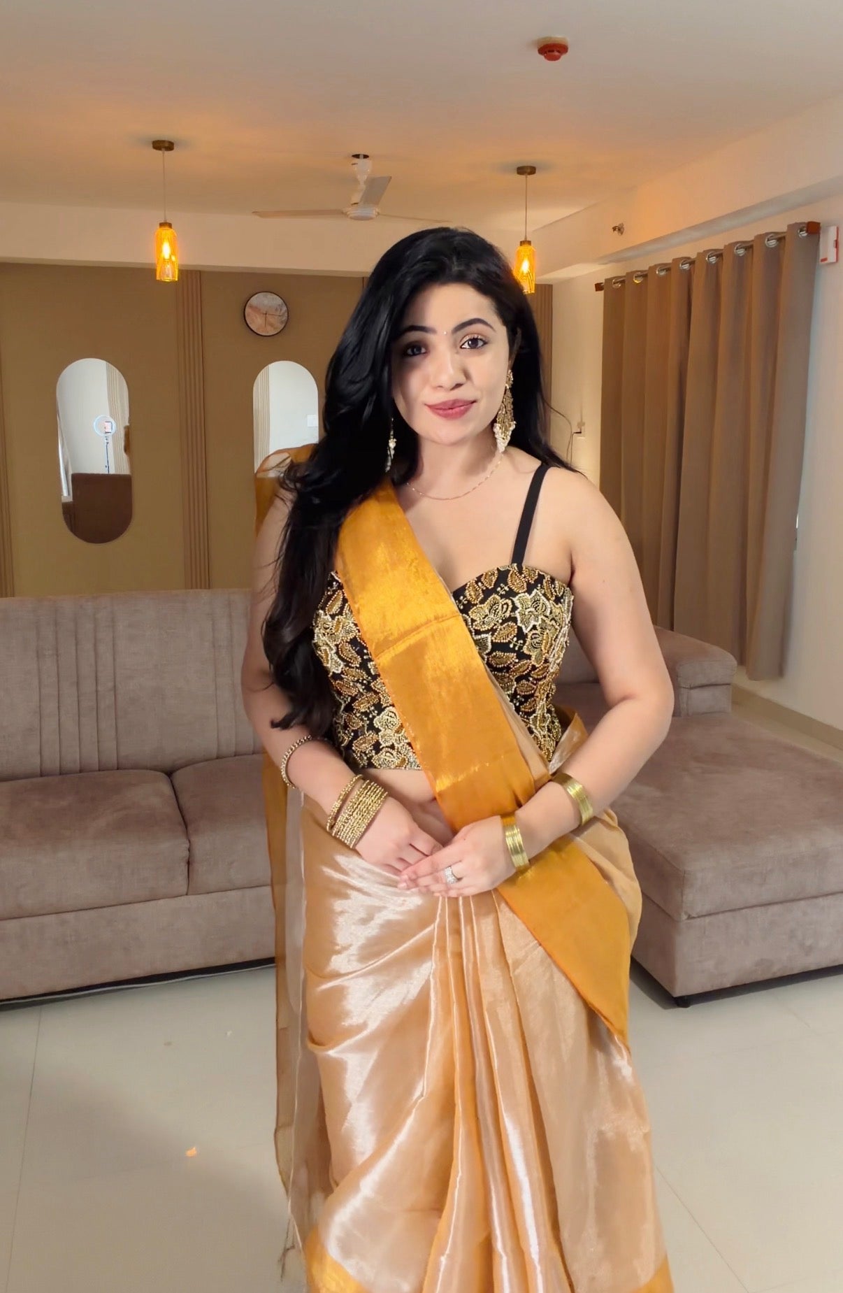 Tritva - Handloom Tissue Silk Saree