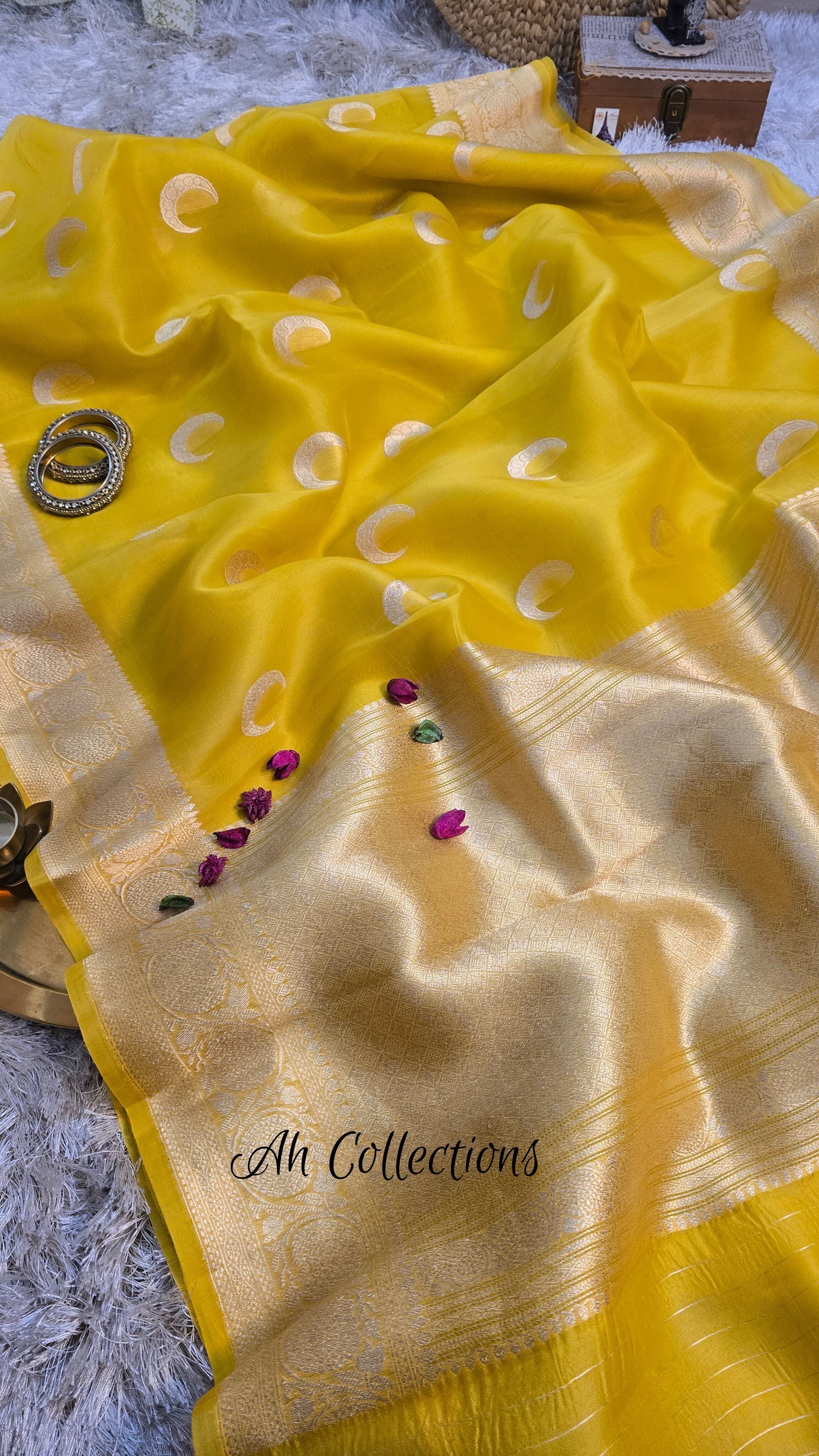 Farah - Pure Kora Silk Kadwa Handwoven Saree