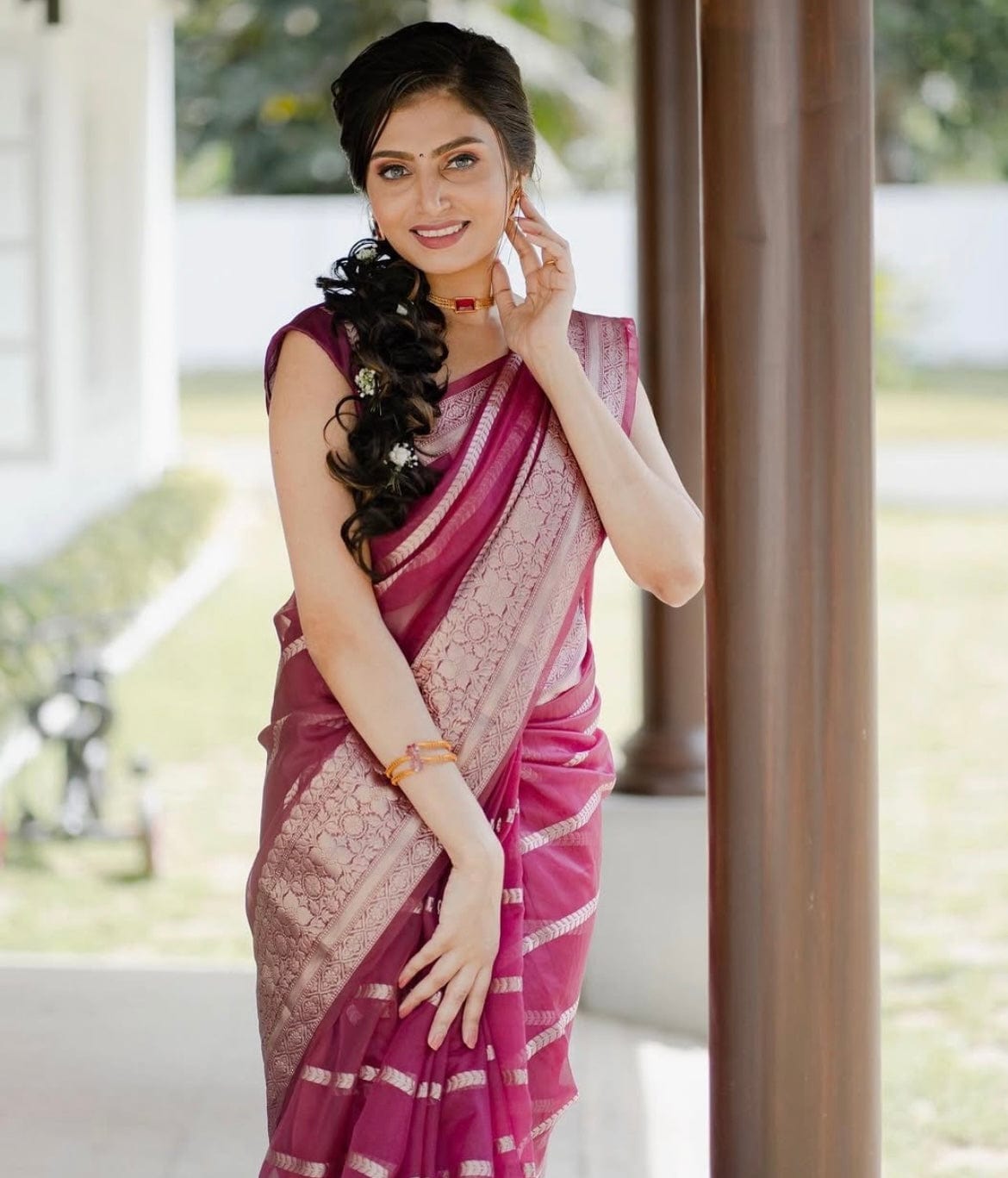 Anoosha Elegant Kora Organza Striped Saree ✨