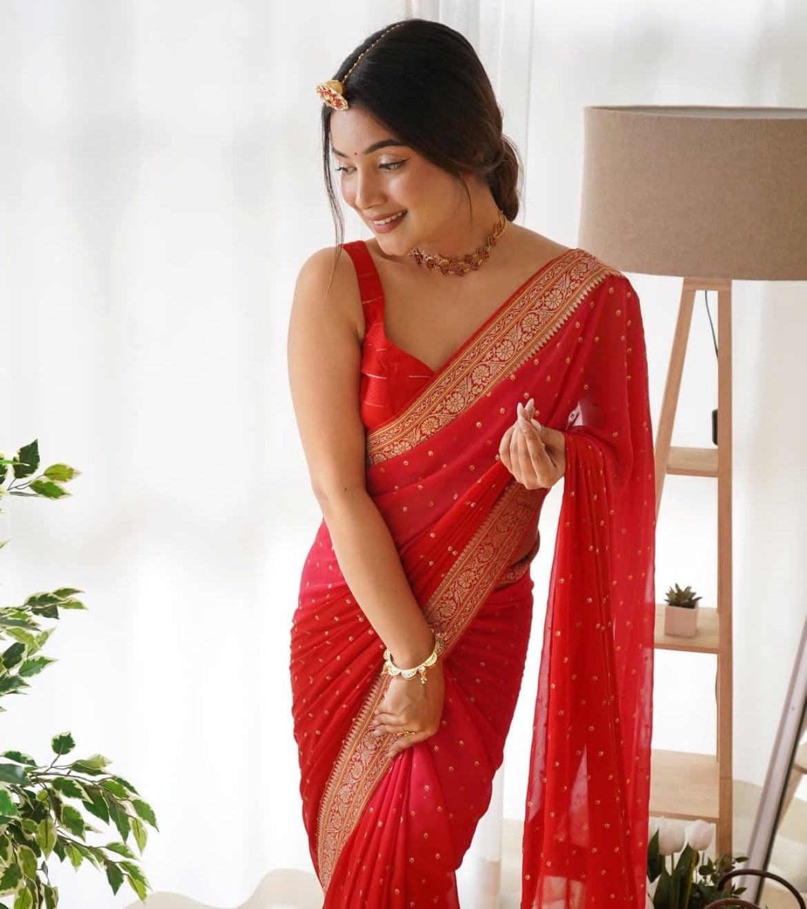 Arti - Dual Tone Georgette Saree with Golden Zari Border