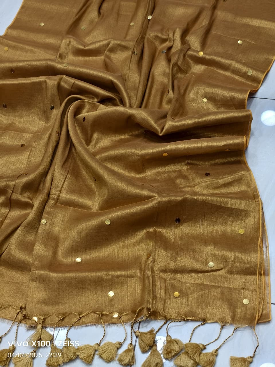 Tatvika - Handloom Tissue Silk Saree