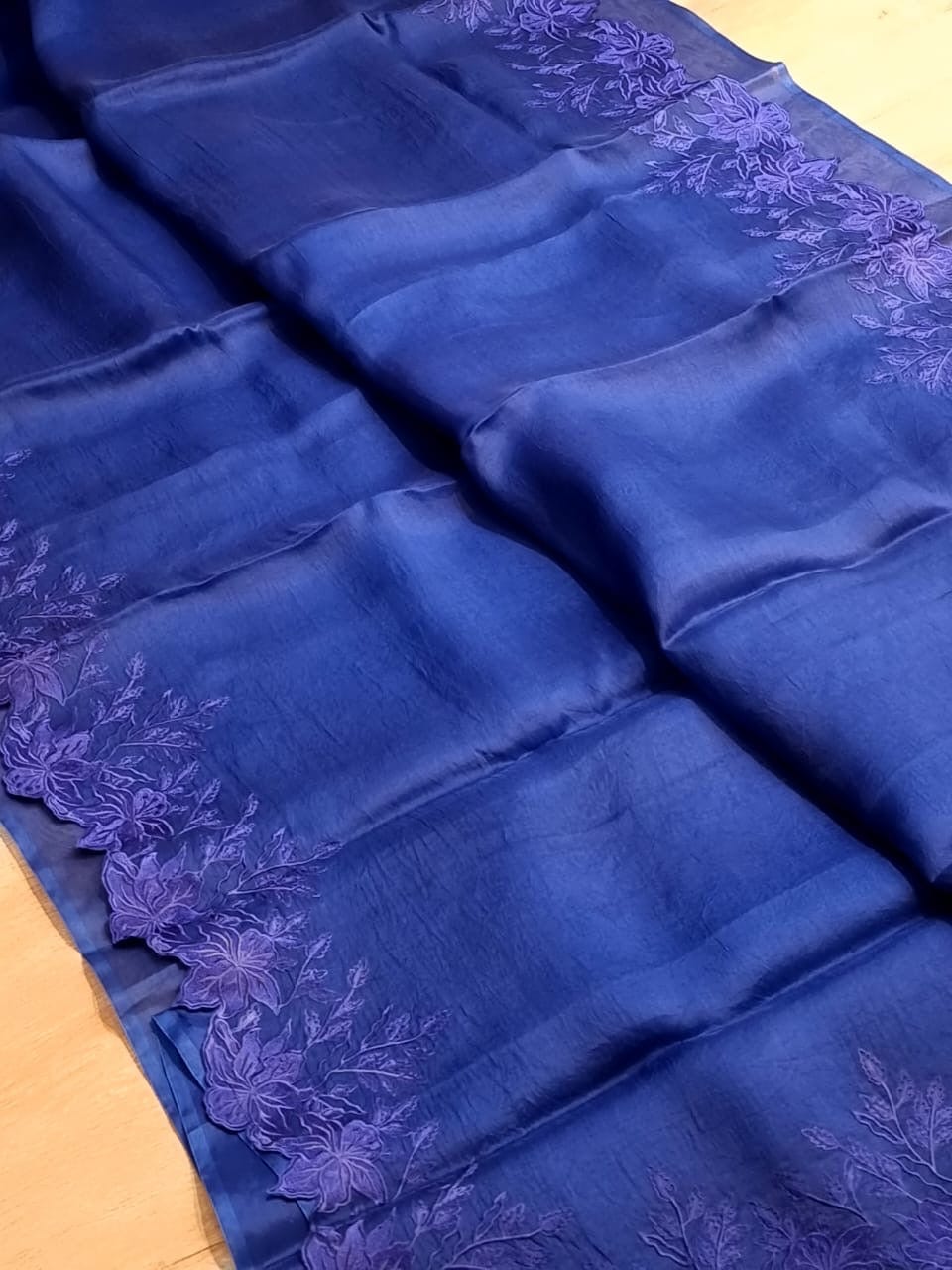 Kwab - Pure Organza Silk Embroidery Alfi Cutwork Scallop Border Saree