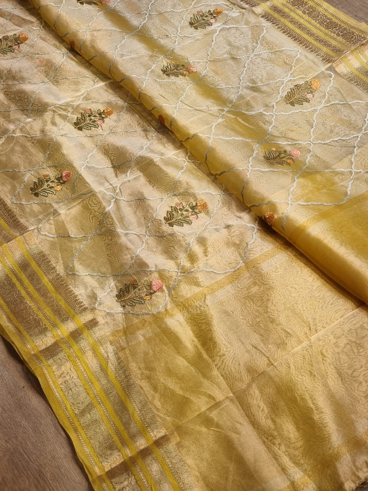Zaara - Pure Metallic Tissue Banarasi Saree with Katan Border & Embroidery Jaal