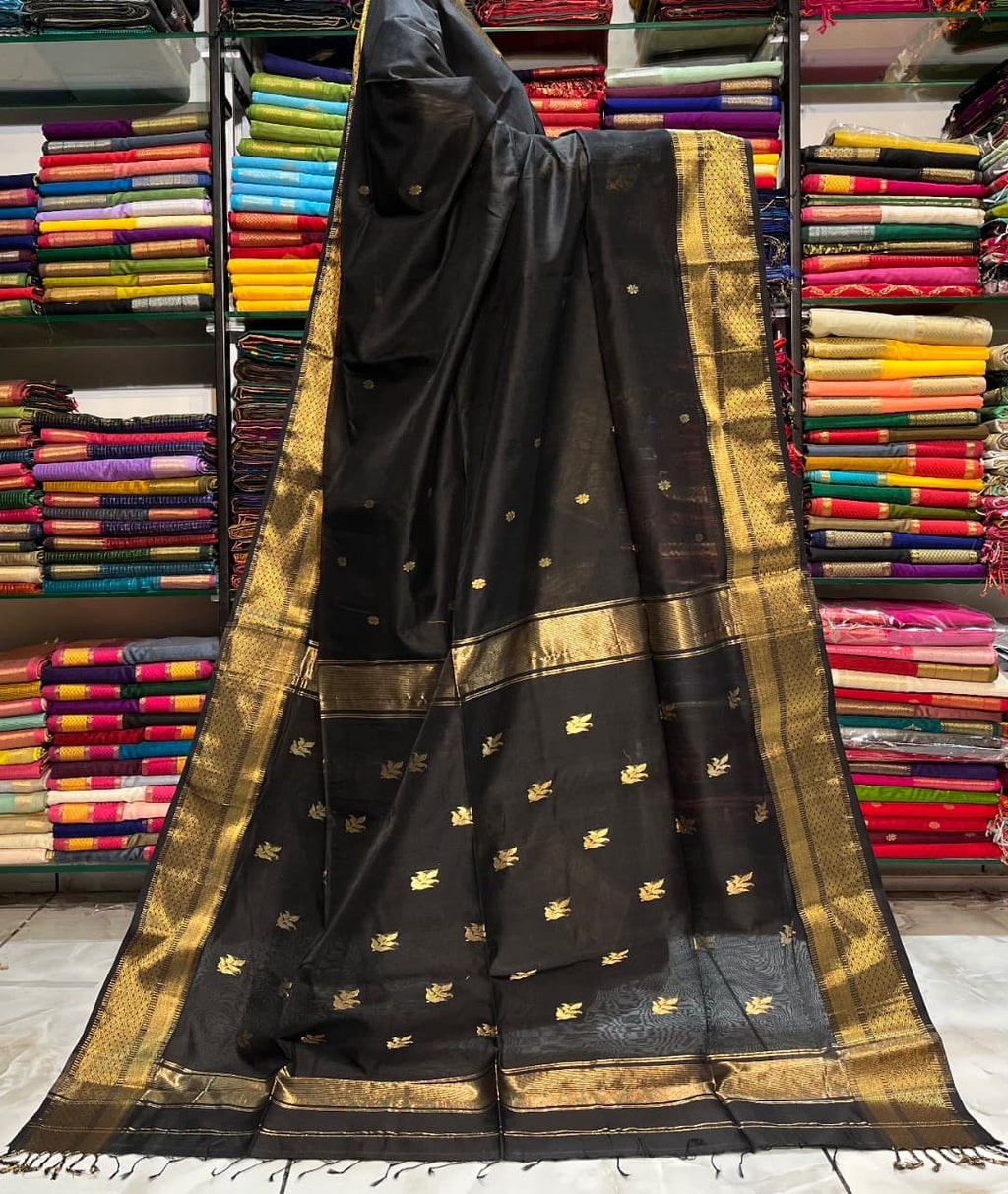 Mudra - Pure Maheswari Silk Saree