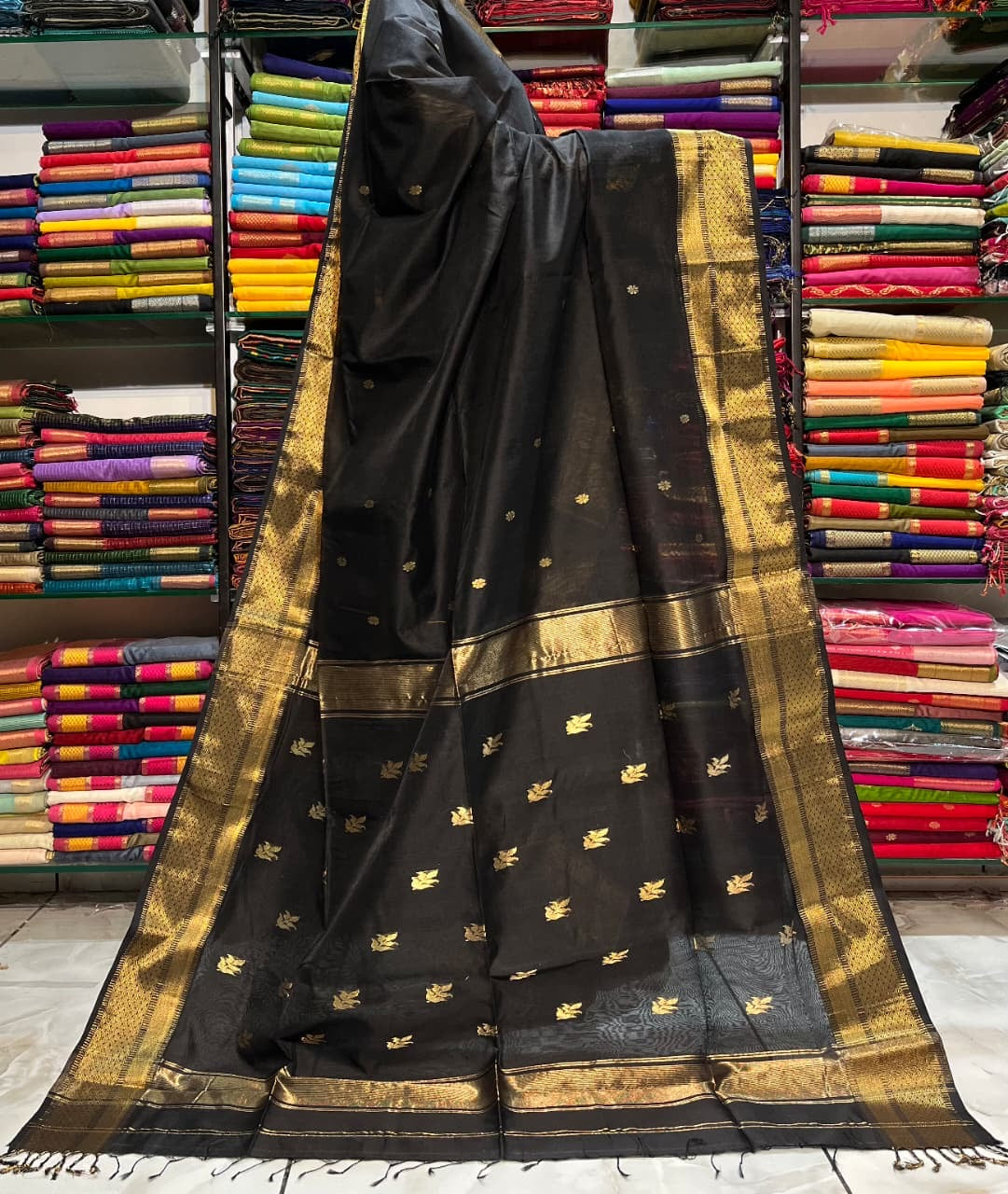 Mudra - Pure Maheswari Silk Saree