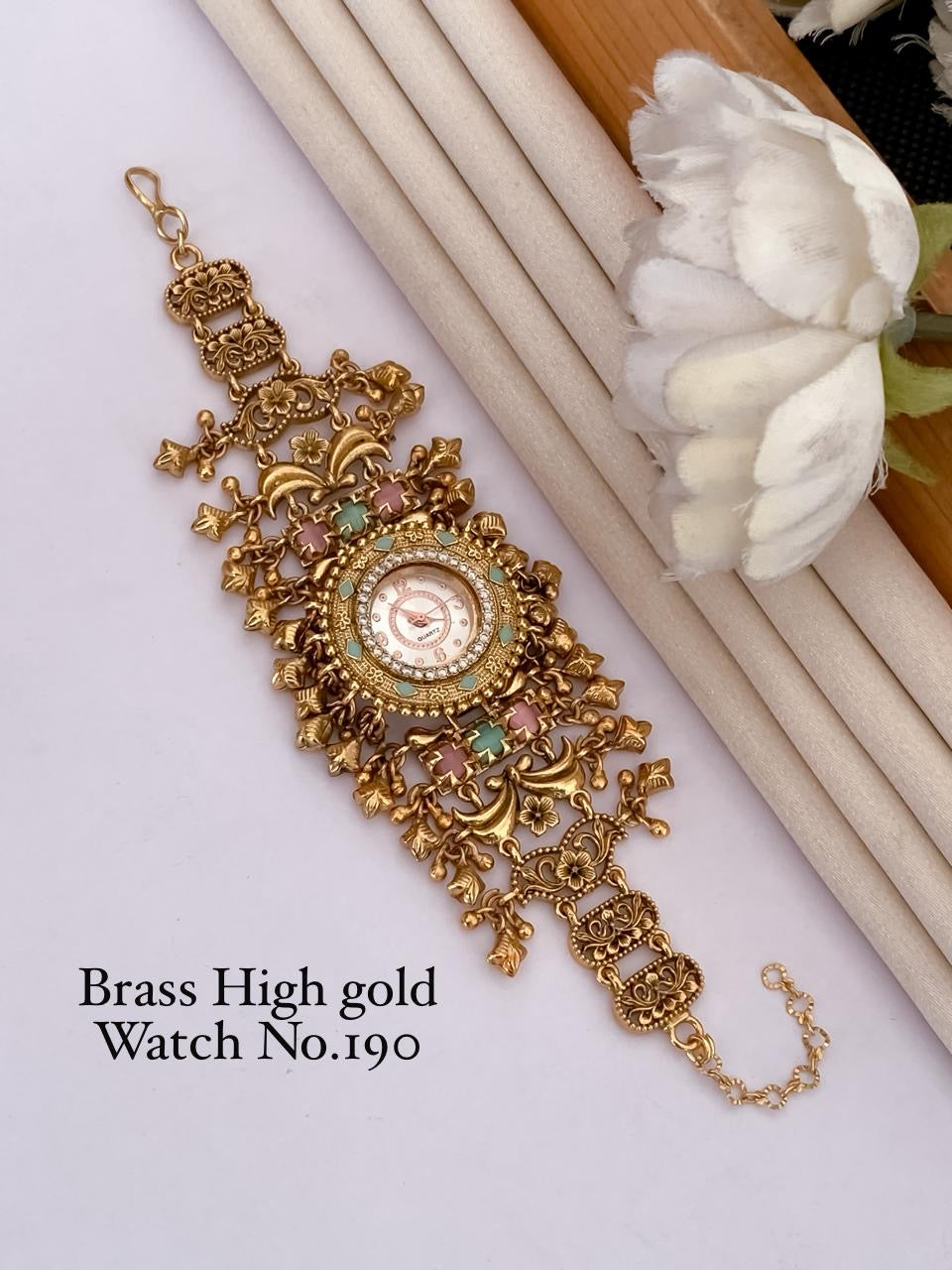 ZP9-Gold Traditional watch