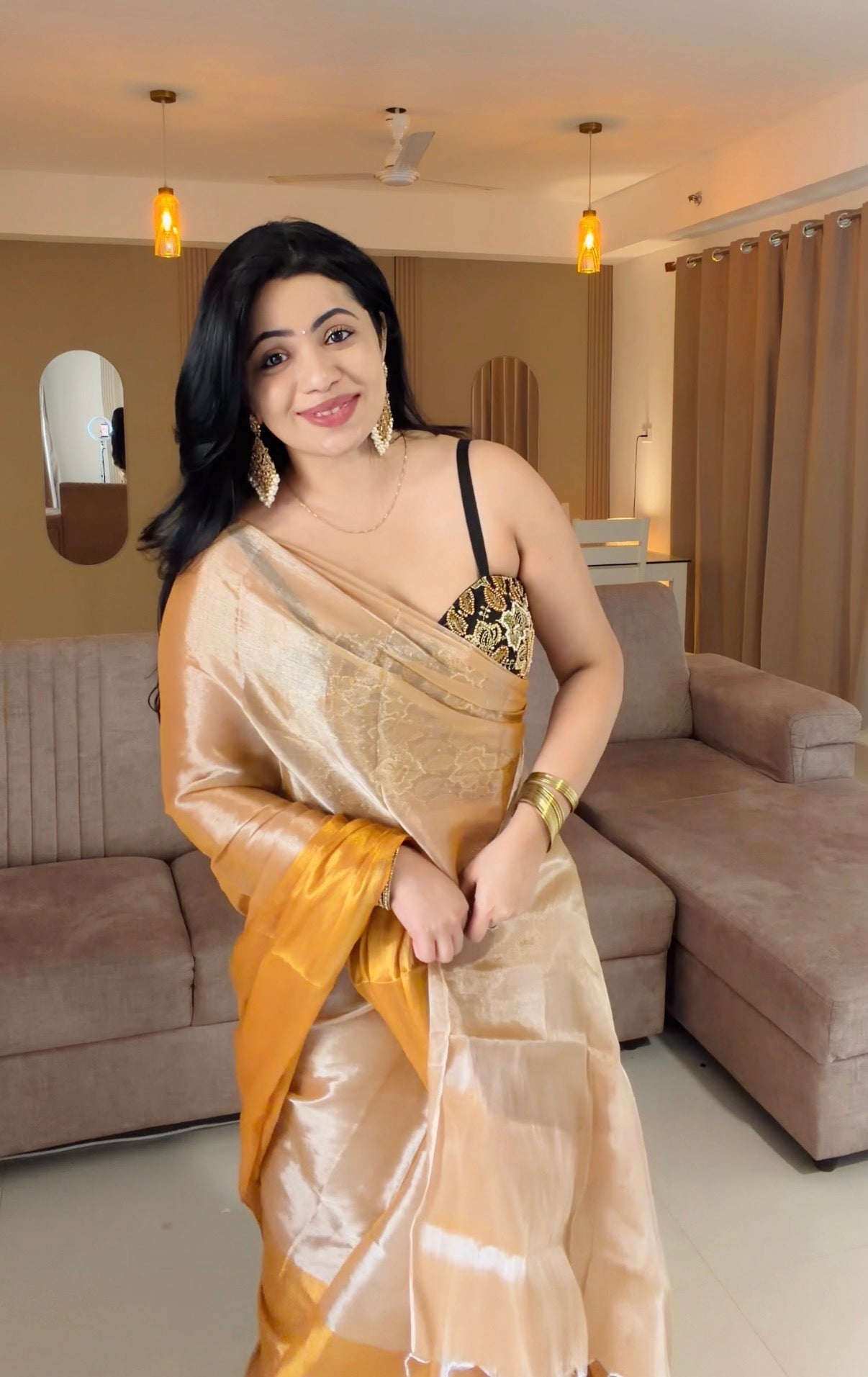 Tritva - Handloom Tissue Silk Saree