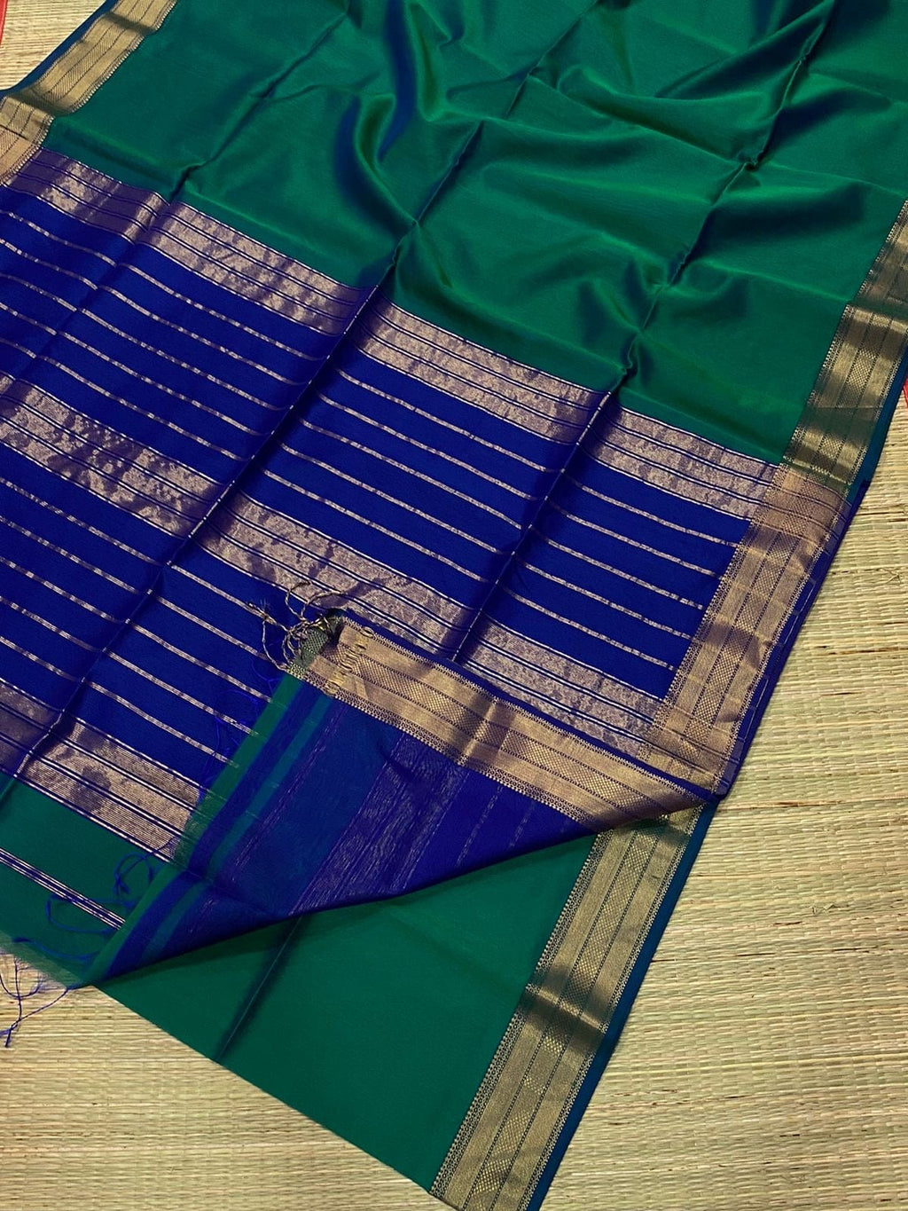 Diya Maheshwari Handloom Jari Chatai Border Saree