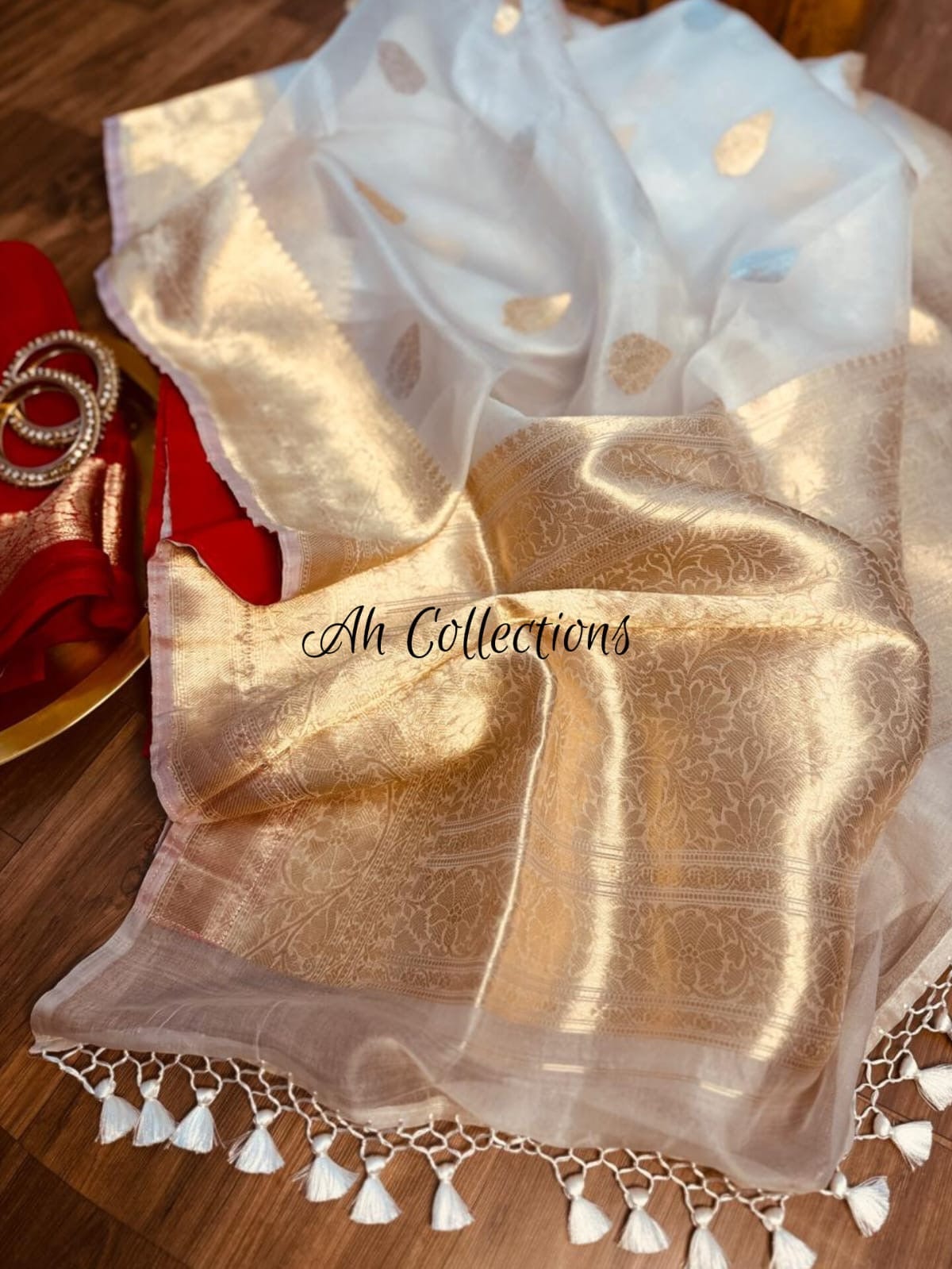 Daya - Pure Handwoven Kaduwa Weaved Kora Silk