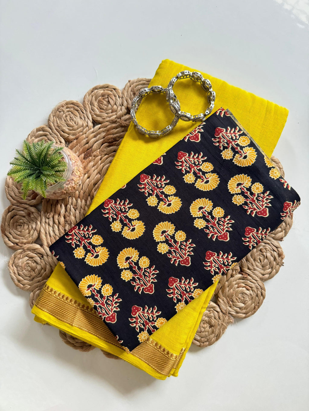 Navami Mul Cotton Saree – Resham Weaving Border with Tassels