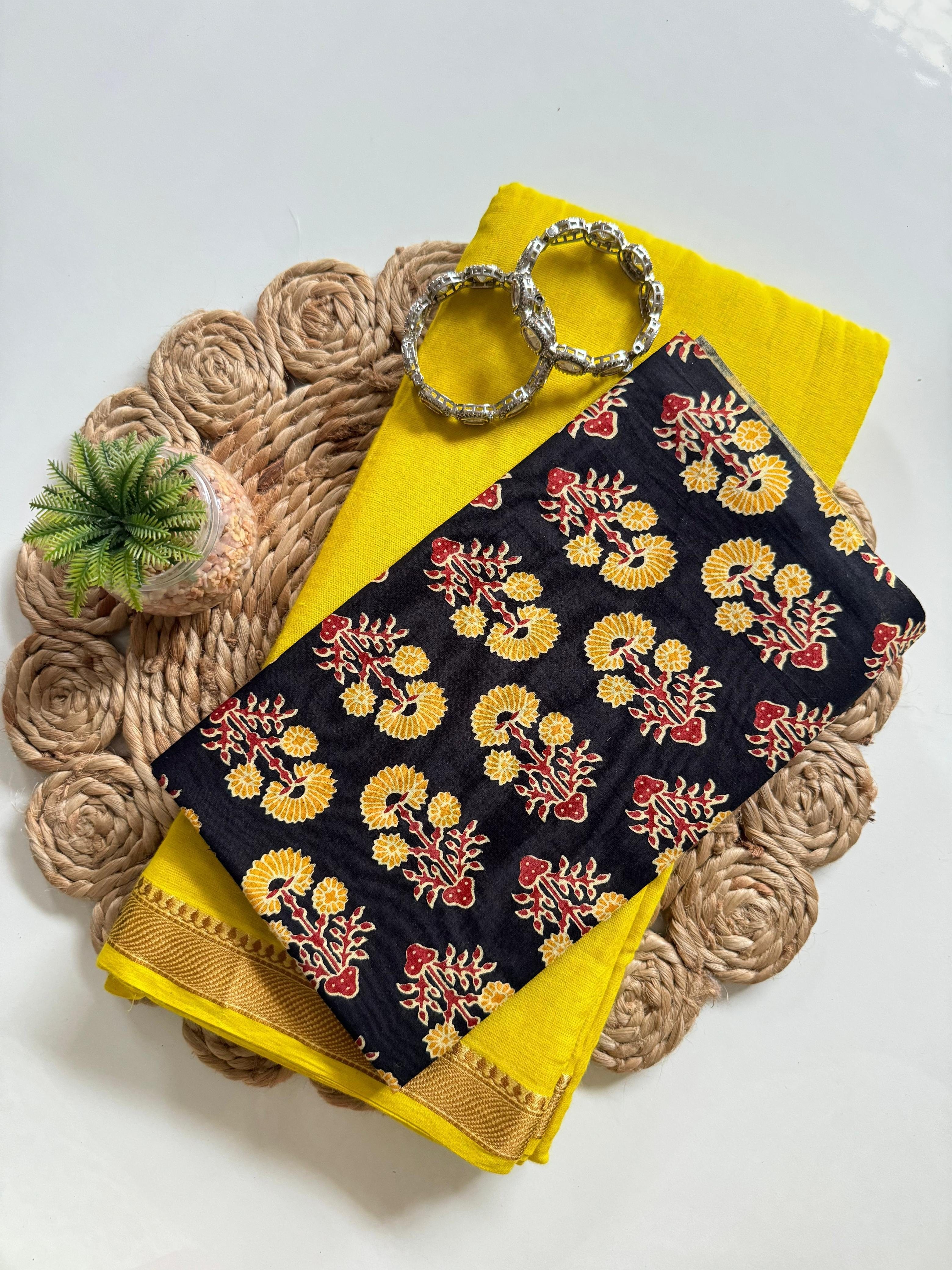 Navami Mul Cotton Saree – Resham Weaving Border with Tassels